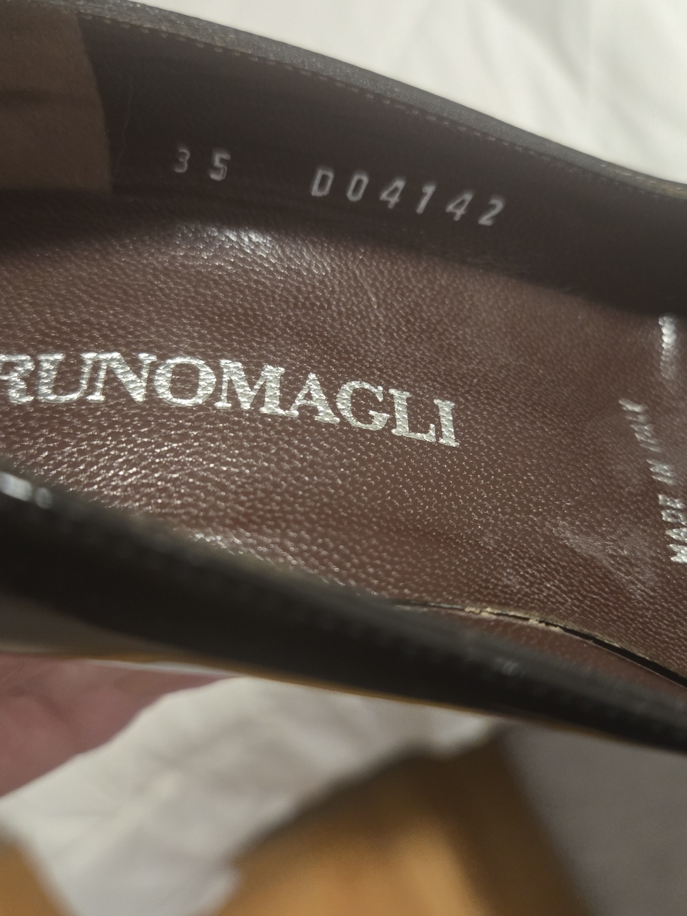 Bruno Magli Black Pumps with Cream Stripe Accents - Picture 8 of 10